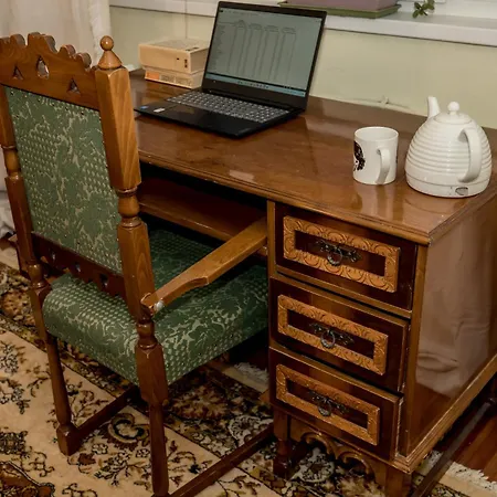 Apartman Vintage Experience With A 1965 Rocking Chair In Center 2 Bukarest